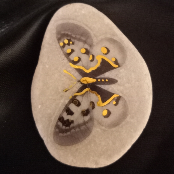 Hand Crafted Decor Rocks - Picture 4 of 4